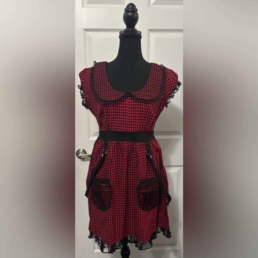 NWT Tripp NYC Black And Red Bo Peep Strap Dress